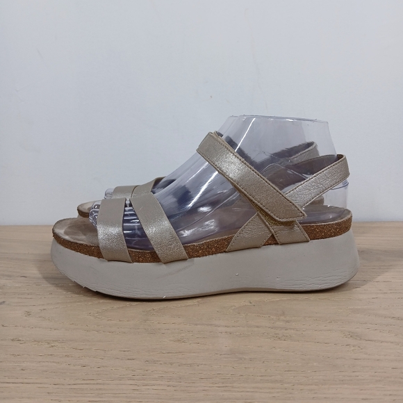 Munro Metallic Strappy Leather Platform Sandals Comfort Footbed 169 - Picture 1 of 12